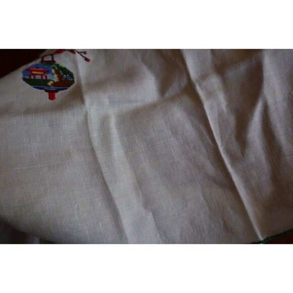 Vtg Cross Stitch Placemats Or Napkins Japanese Cherry Blossom Building 18x12" - Picture 10 of 16